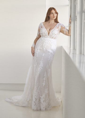 Pronovias Andrews, wedding dress, fitted lace wedding dress, long sleeved wedding dress, plus size wedding dress